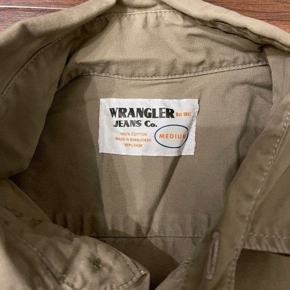 Wrangler Jeans Co Button Up Size M - Picture 2 of 5